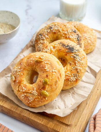 3-Ingredient Greek Yogurt Bagels