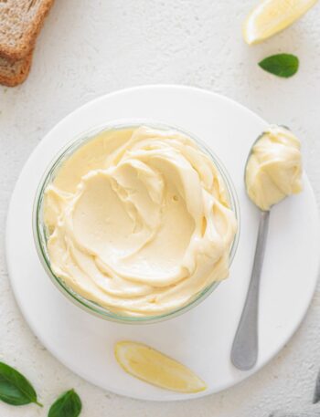Homemade Keto Mayonnaise (Sugar-Free & Low Carb)