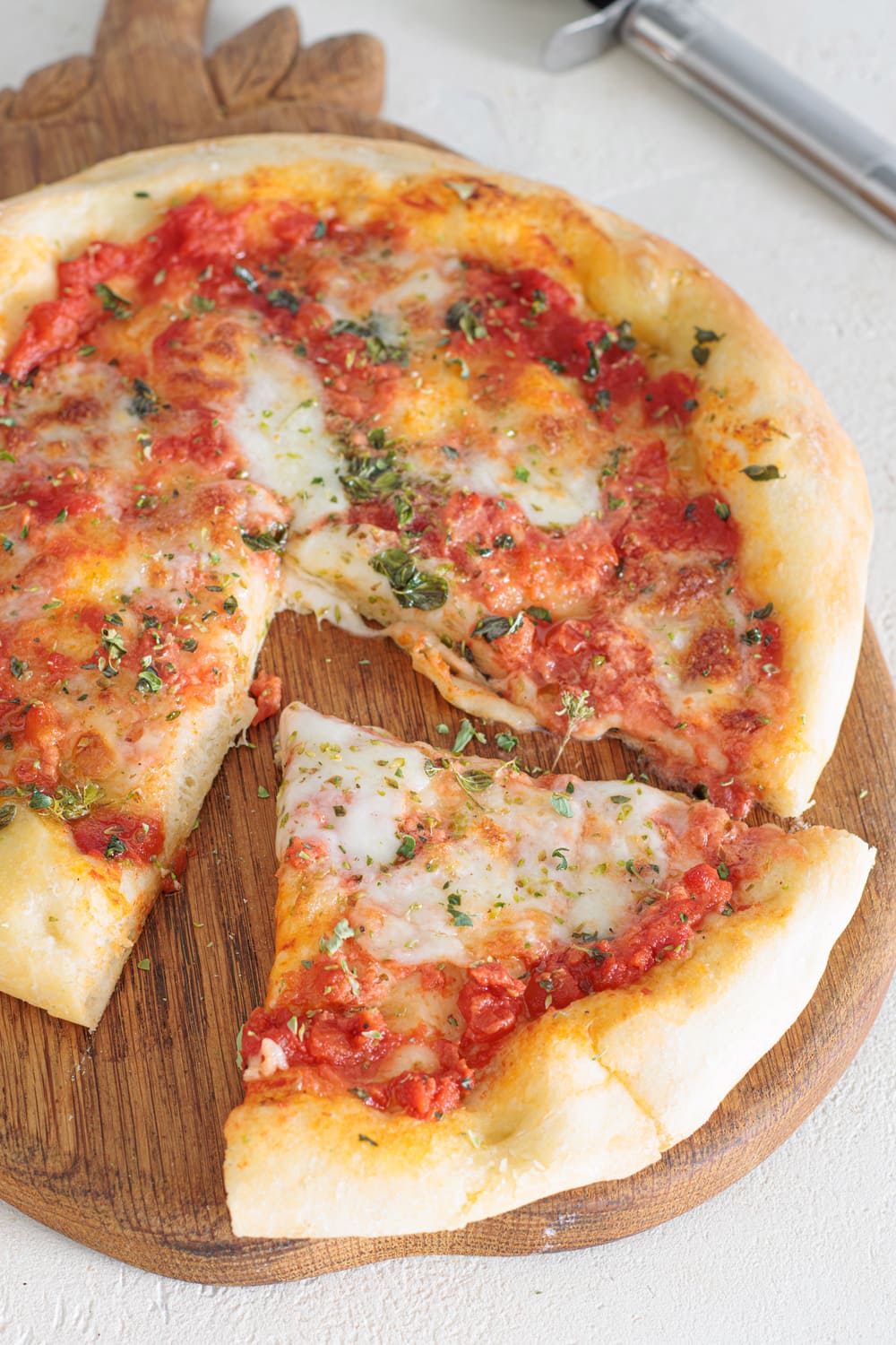 Freshly baked Pizza Margherita