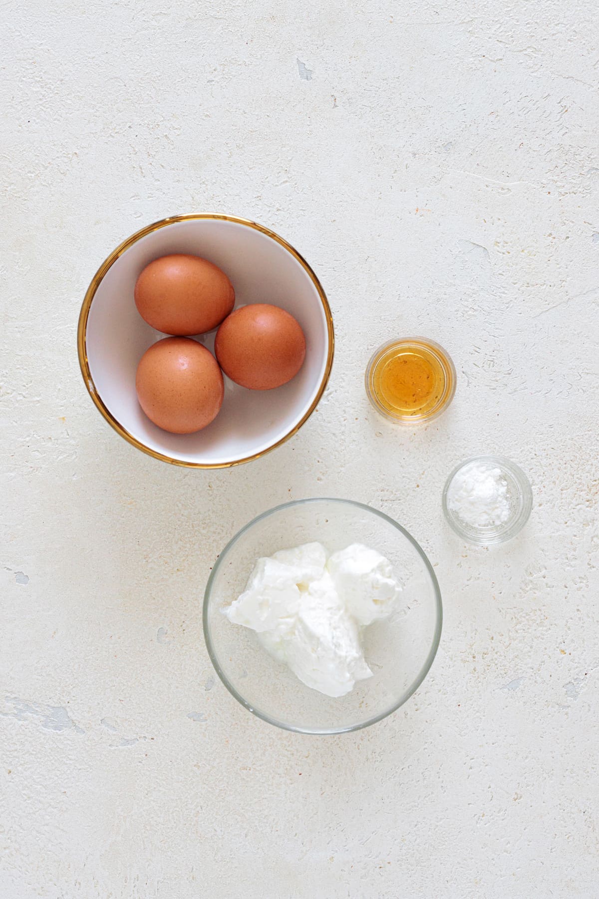 Ingredients for 3-Ingredient Keto Cloud Bread