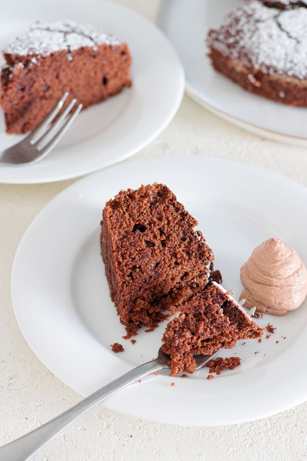 Chocolate Mayonnaise Cake with Cocoa Cream
