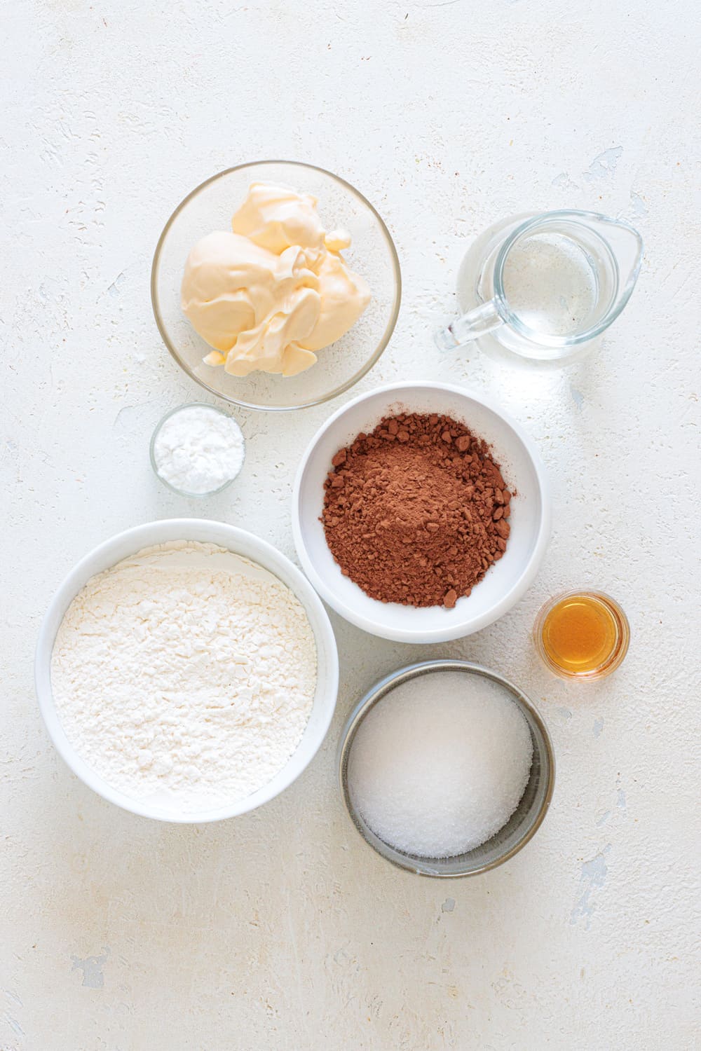 Ingredients for the chocolate mayonnaise cake