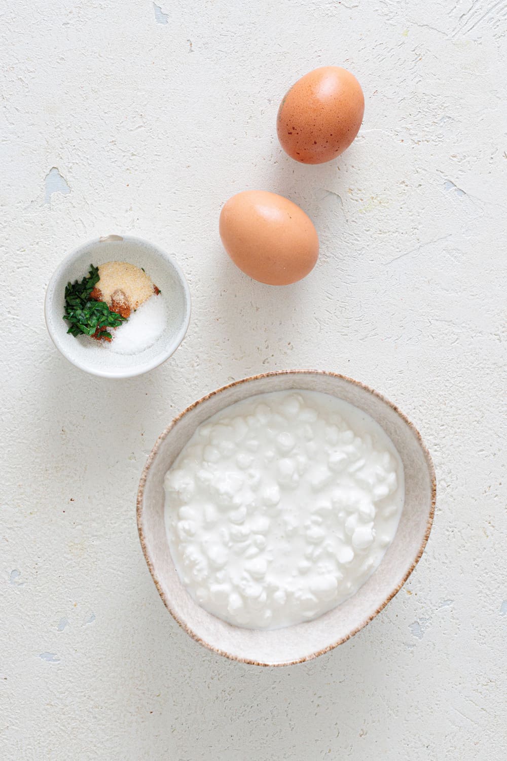 Ingredients for the cottage cheese pizza crust