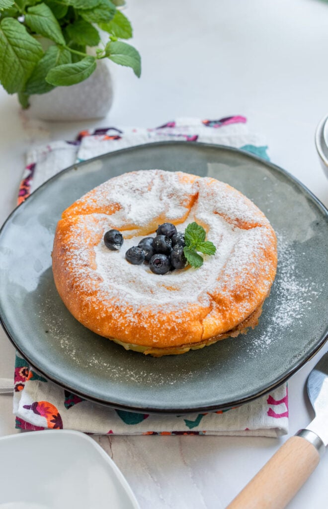 3-Ingredient Greek Yogurt Cake (Easy & Light)