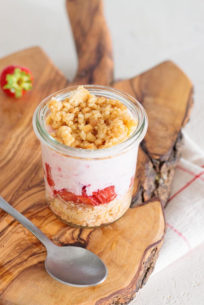 Easy Frozen Strawberry Dessert