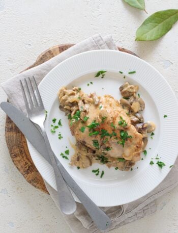 Keto Chicken Thighs with Creamy Mushroom Sauce