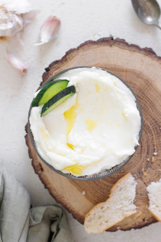 Creamy & Authentic Lebanese Garlic Dip (Toum)